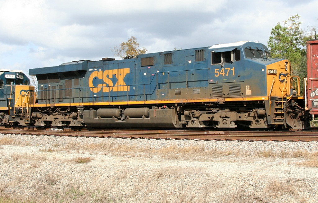 CSX 5471 on Q602